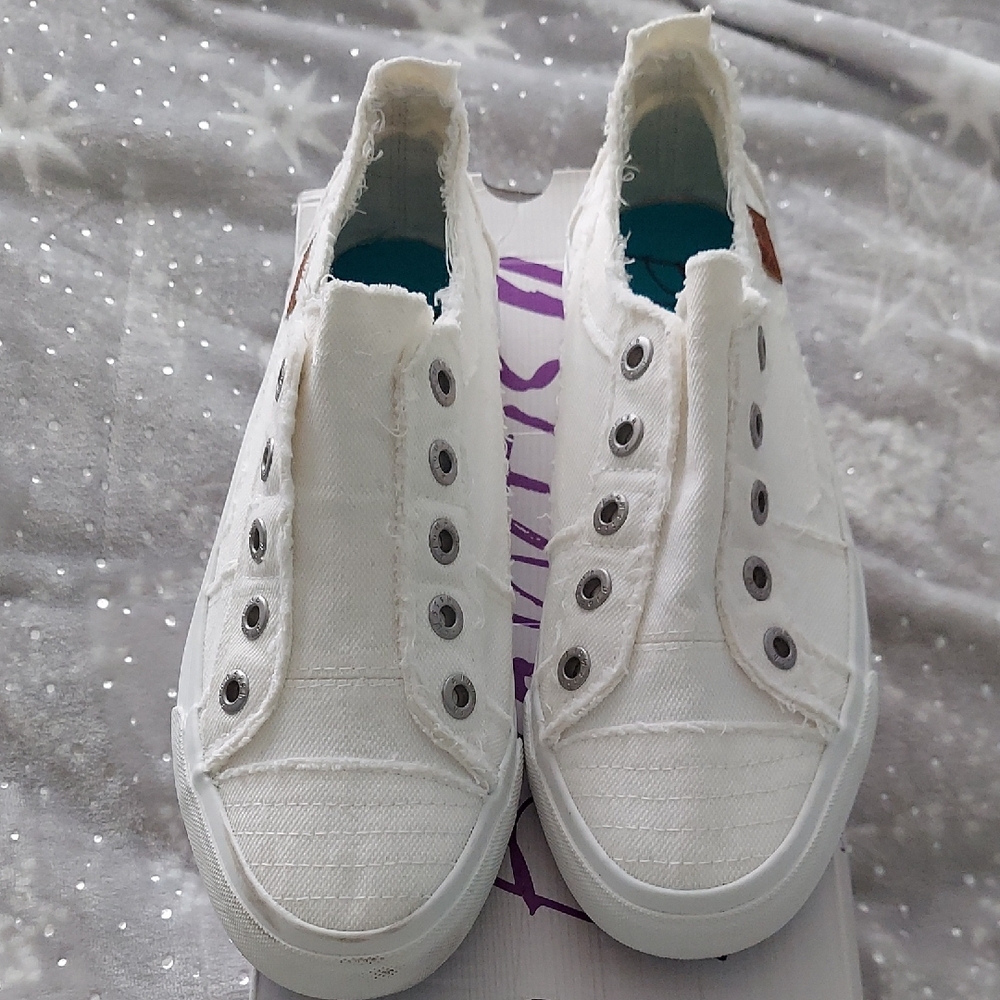 Blowfish White Canvas Slip In Sneakers